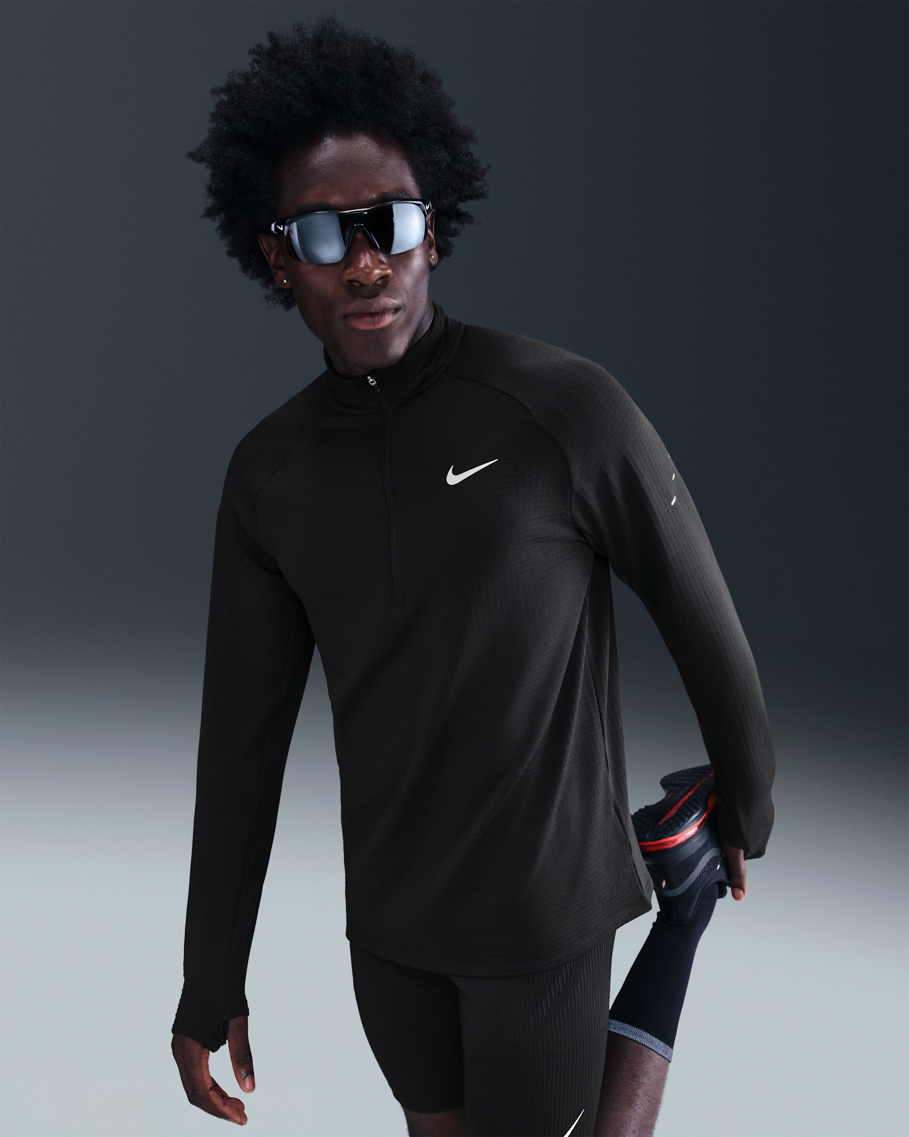 Nike Stride Men's Therma-FIT Repel Winterized 1/2-Zip Running Top